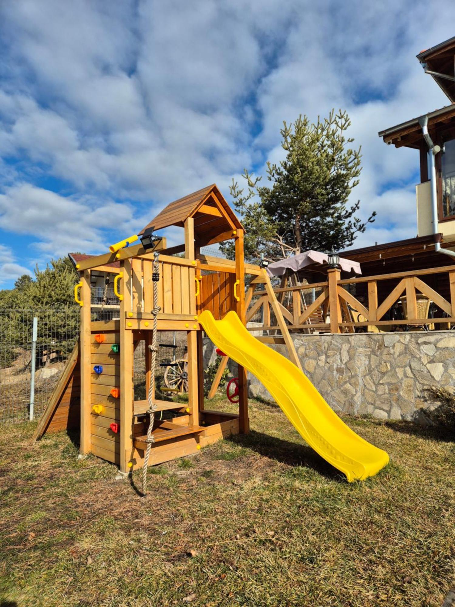 Divna Guest House Doszpat Kültér fotó