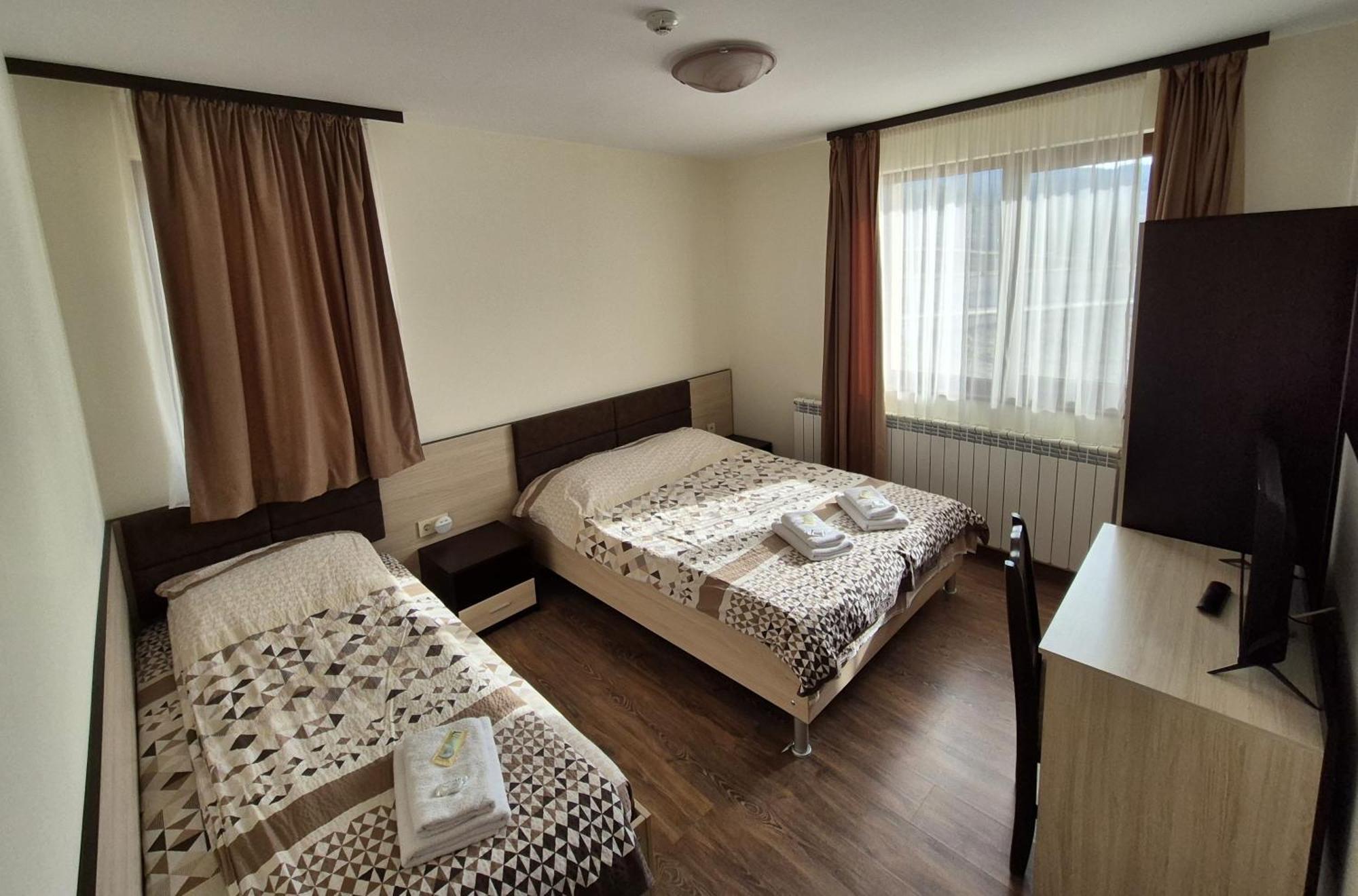 Divna Guest House Doszpat Kültér fotó