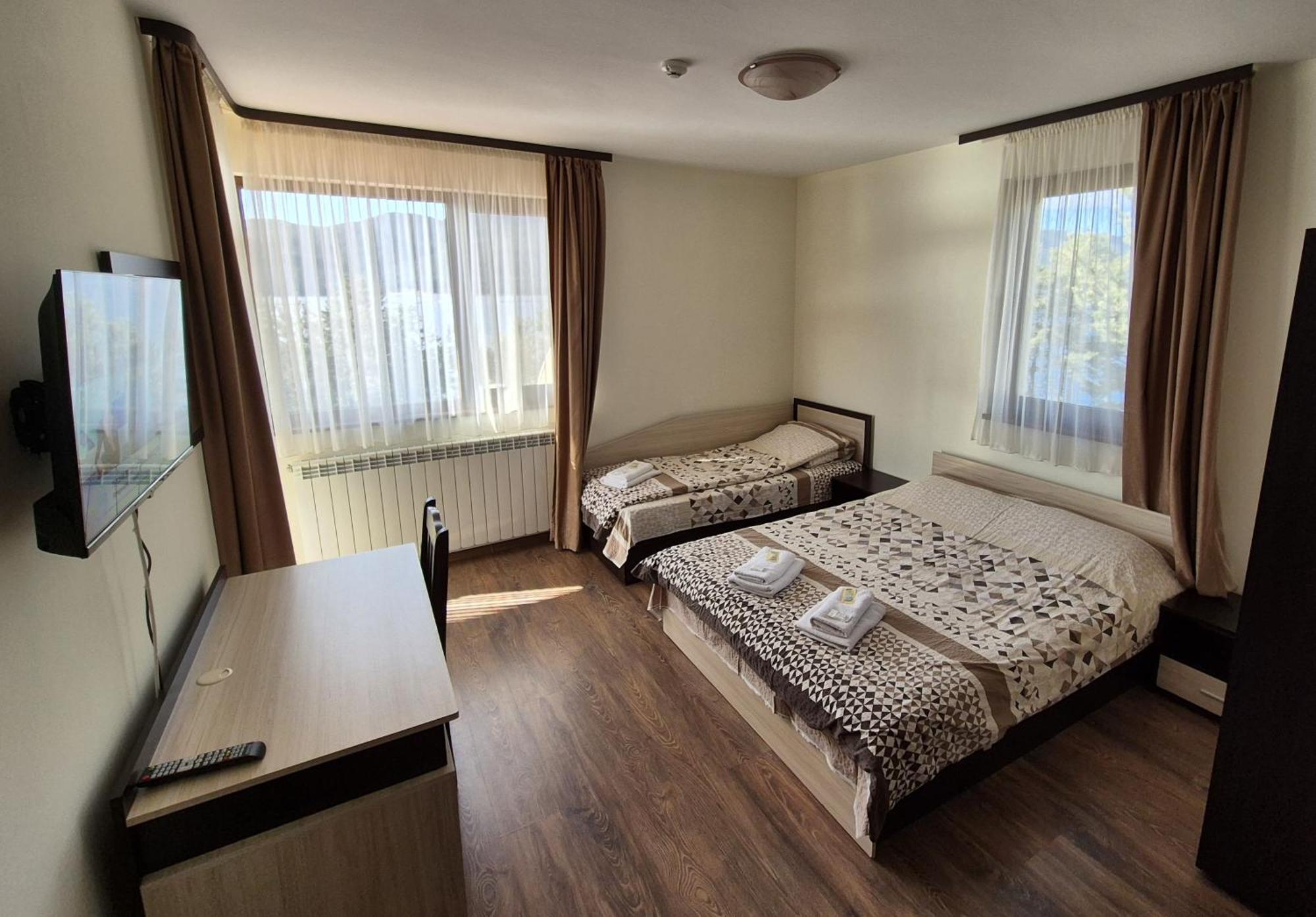 Divna Guest House Doszpat Kültér fotó