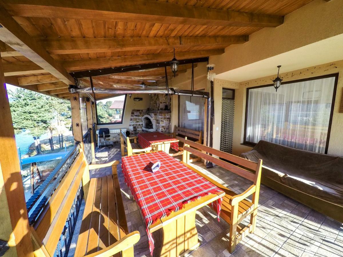 Divna Guest House Doszpat Kültér fotó