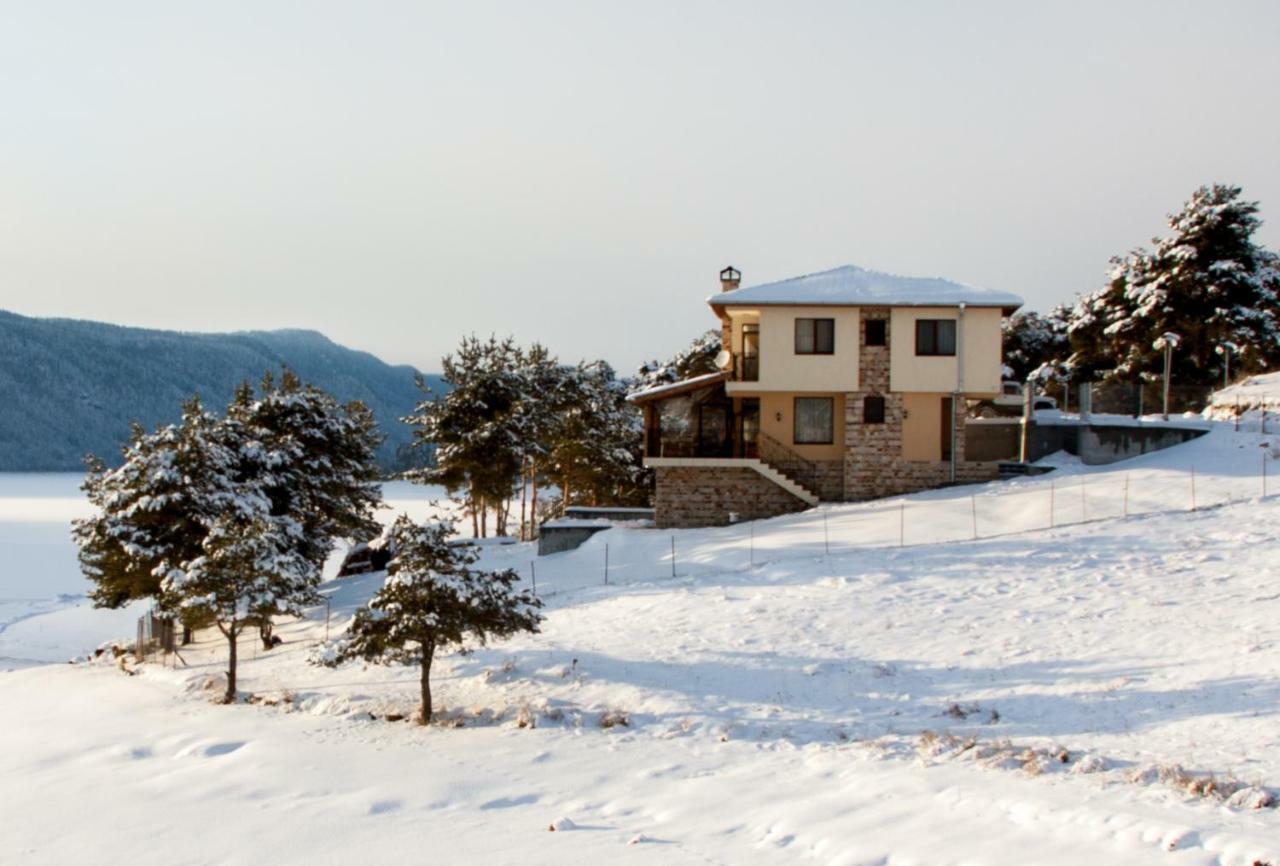 Divna Guest House Doszpat Kültér fotó