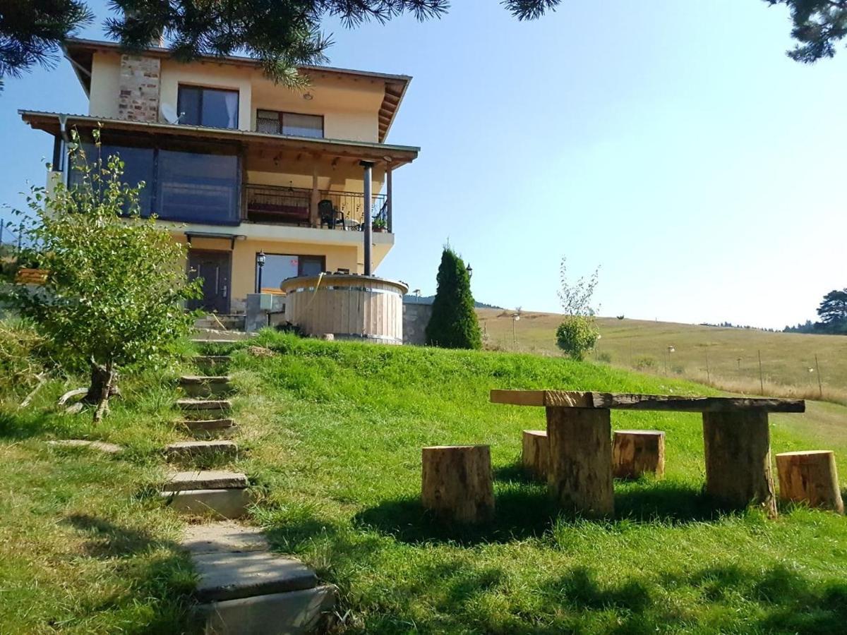 Divna Guest House Doszpat Kültér fotó